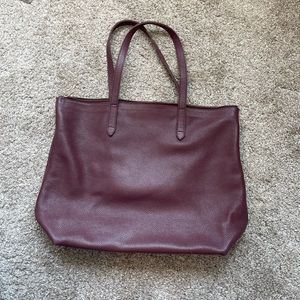 Cuyana Large Zipper Tote in Burgandy